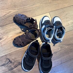 Kids'‎ 3 pairs Size 10 Black, White/Brown Sneakers/sandals Nike-Under Armour